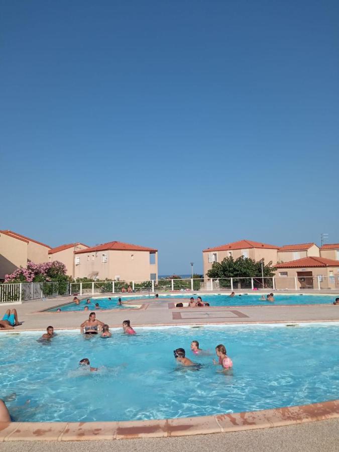 Villa 6 couchages spa privatif, accès direct mer, piscine Le Barcarès Extérieur photo