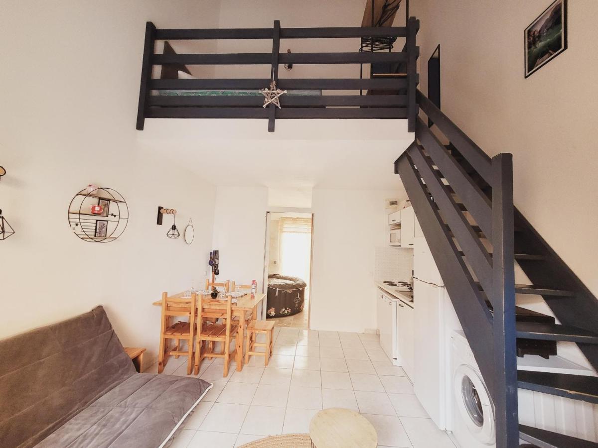 Villa 6 couchages spa privatif, accès direct mer, piscine Le Barcarès Extérieur photo