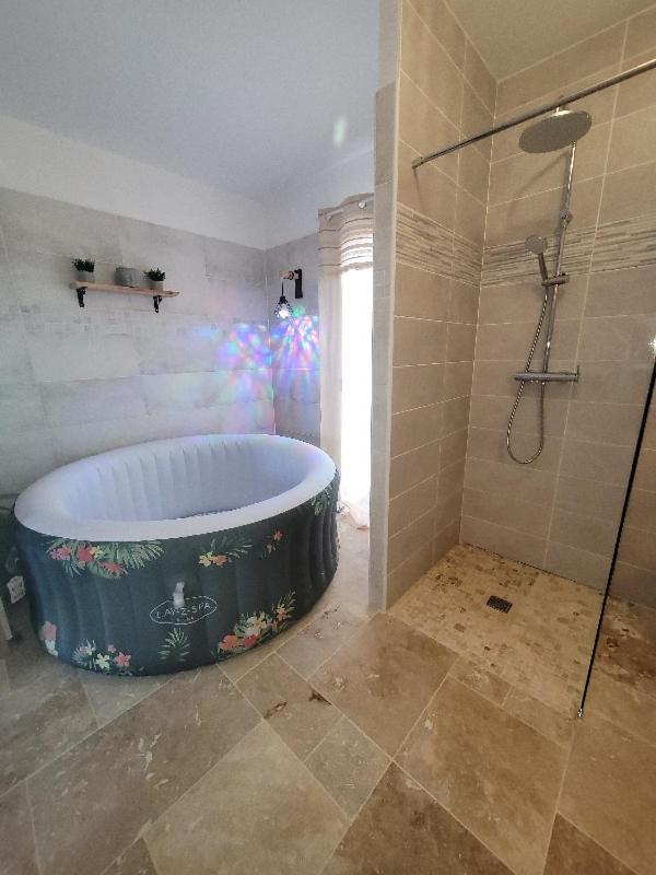 Villa 6 couchages spa privatif, accès direct mer, piscine Le Barcarès Extérieur photo